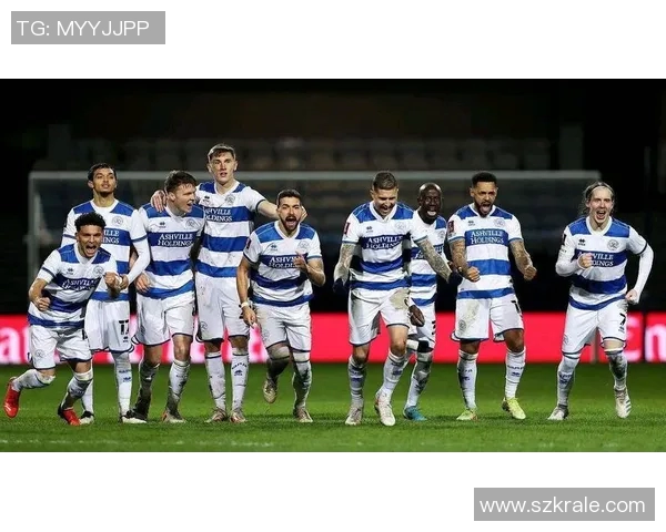 曼联与热刺首发阵容揭晓谁能在这场对决中占据优势